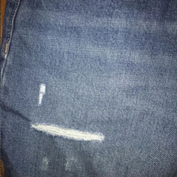 Women's Old Navy Distressed Jean Shorts - Picture 12 of 12